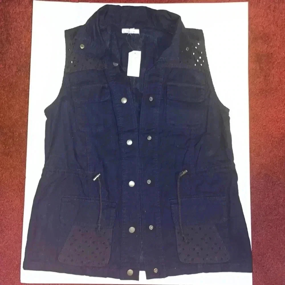 Maurices Vest